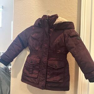 Steve Madden little girls winter coat. Never been worn. Size 5/6